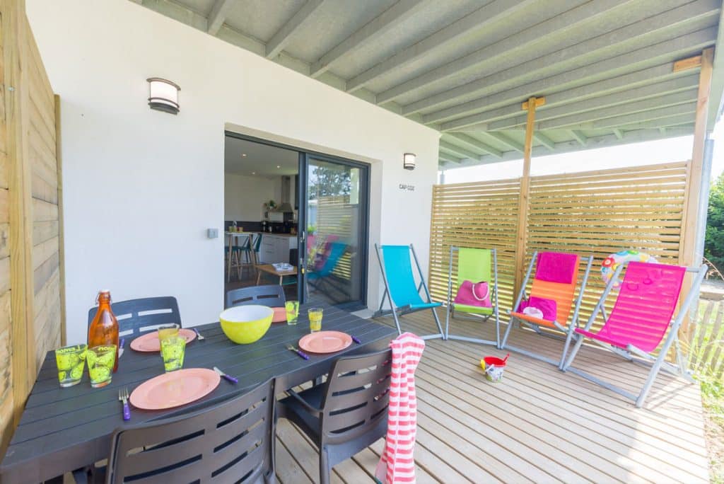 Terrasse d'un gîte au Cap Coz - Camping Kersentic dans le Finistère