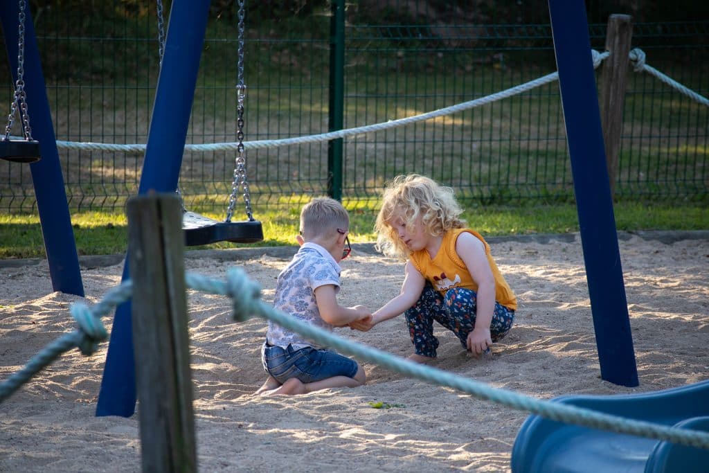 aire de jeux enfant camping 3 étoiles