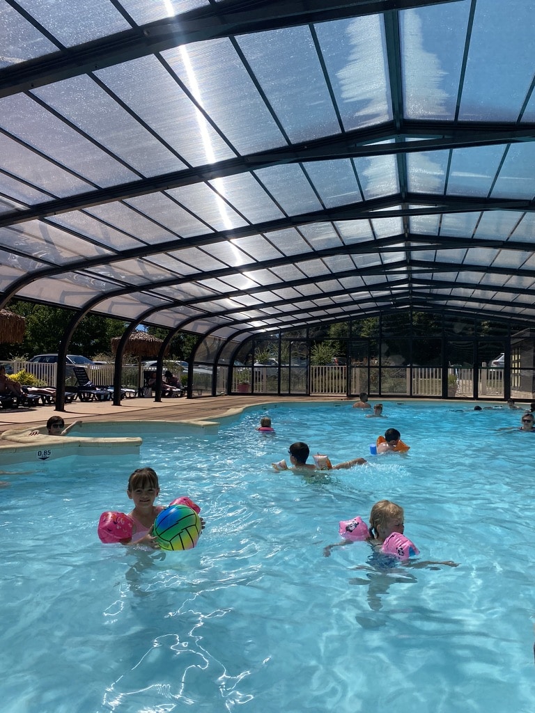 Espace aquatique de notre camping près de La Forêt-Fouesnant